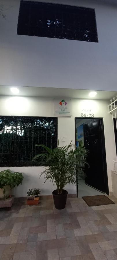 Hostal Casa Jak Santa Marta Bed & Breakfast Екстериор снимка